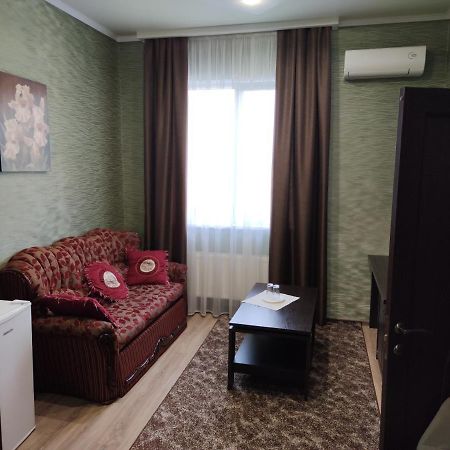 Mishel Plus Hotel Kharkiv Exterior photo