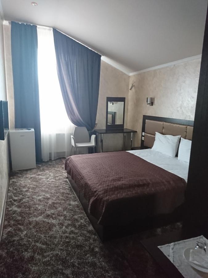 Mishel Plus Hotel Kharkiv Exterior photo