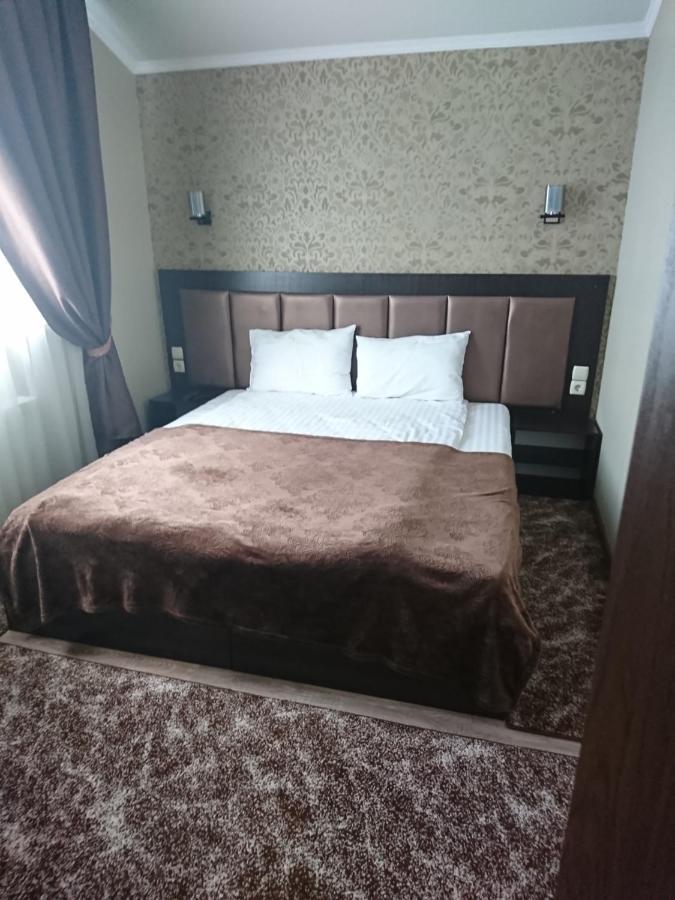 Mishel Plus Hotel Kharkiv Exterior photo